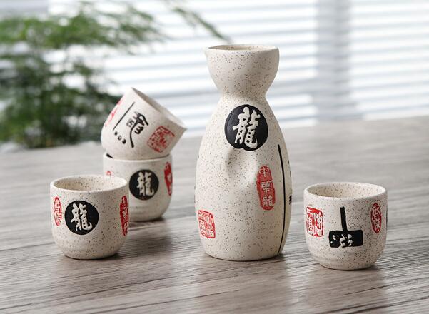 Set di tazze per pentole di sake in ceramica vintage Poesia per personaggi  della cucina giapponese Bottiglia di sake Set di pentole per spiriti con  tazze