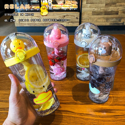 Nuova bottiglia d'acqua in plastica calda creativa con cannuccia Tazza per bere animale carino portatile di grande capacità per tazze di miscelazione per bambini adulti studenti - Gufetto Brand 